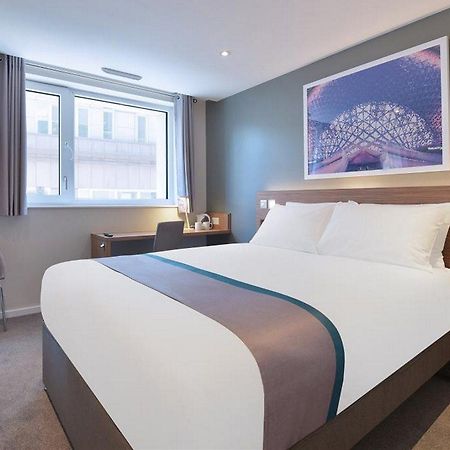 Travelodge London City Buitenkant foto